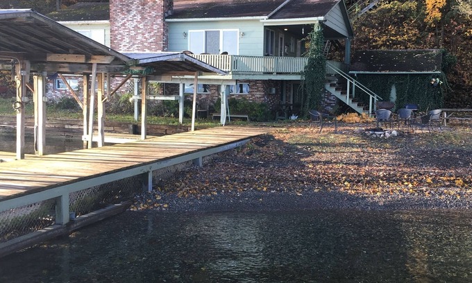 Trumansburg House | Great Cayuga Lake House Complex for families, reunions, or just relaxing!