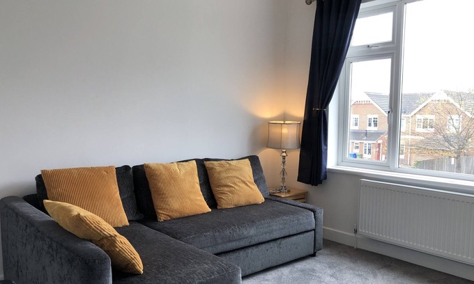 Rushmoor District Apartment | Great location Boxalls Lane Apartment