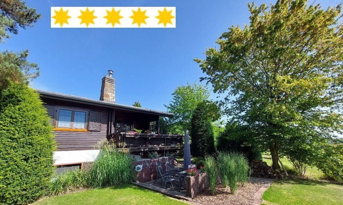 Barbis Ski Chalet | Great vacation apartment with fireplace for cozy evenings on the upper floor and sauna