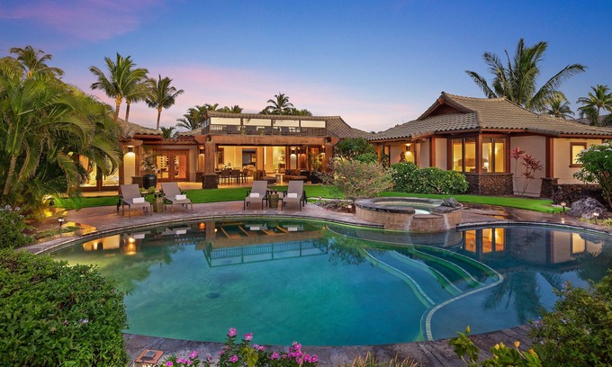 Kamuela House | Great Vacation Home in Mauna Lani - Private Bedrooms, Pool, Sundeck!