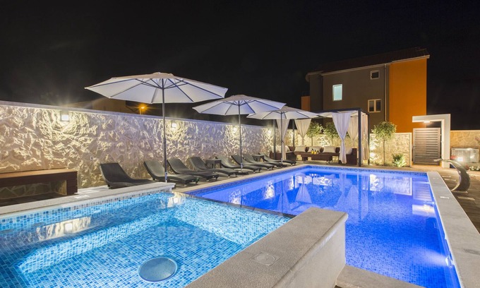 Grebastica Villa | Grebastica Poolside Villa