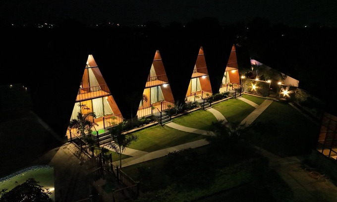 Jhalarapatan Resort | Green Hills Farm & Resorts