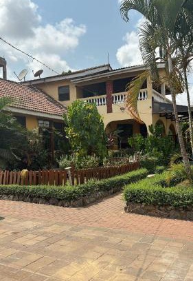 Teshie Apartment | Green house, 2bdr Apt, 7 min from Airport