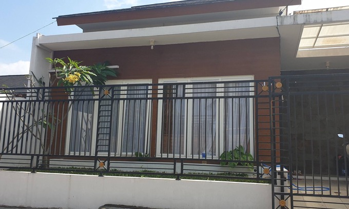 Seseh House | Green residence home