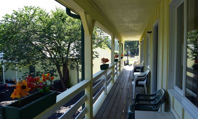 Nashville Hotel | Green Valley Lodge