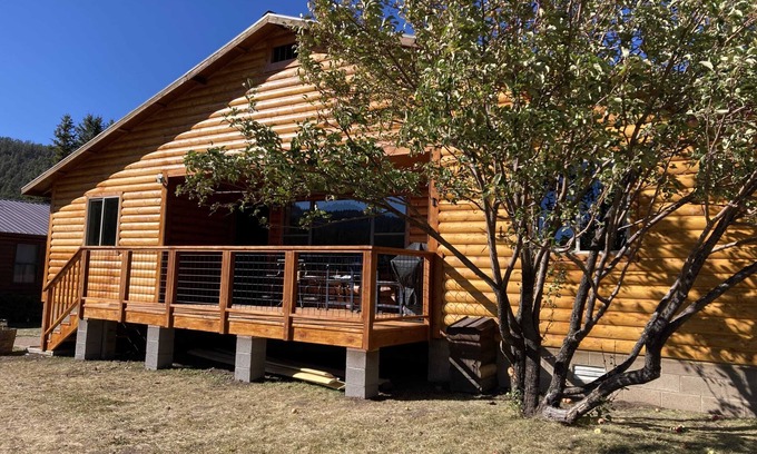 Greer Cabin | Greer River Valley View