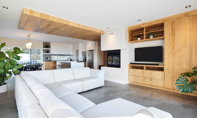 Saint-Joseph-de-la-Rive House | Greystone - View + 4 King Begs + SPA + Pool table + Fireplace