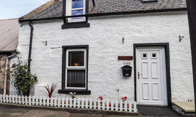 Nairn House | Griffin Cottage