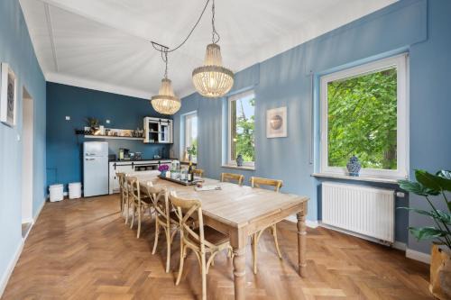 Bad Kreuznach Apartment | große Altbau Wohnung I Terrasse I Zentral I Parkplatz I 8 Personen