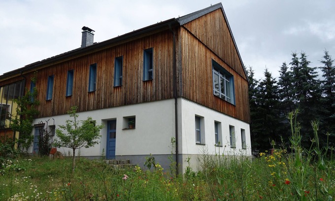 Hockendorf Condo | Großzügige Ferienwohnung in Sanierter Bauernscheune