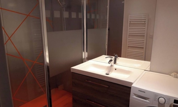 Pleherel-Plage-Vieux-Bourg Apartment | Ground floor apartment with terrace, close to shops and beach.