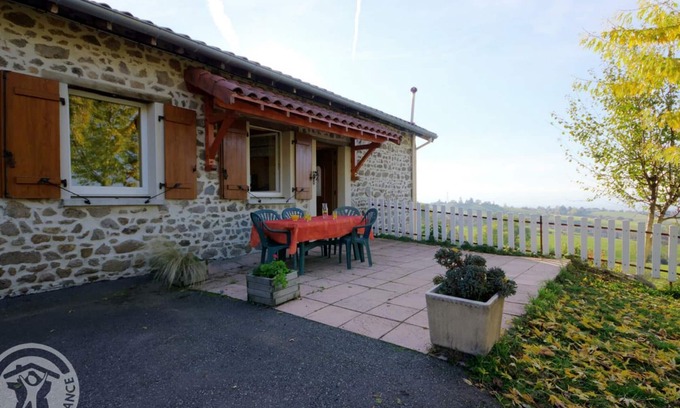 Saint-Heand Cottage | Ground floor cottage, pets allowed, near Saint-Étienne