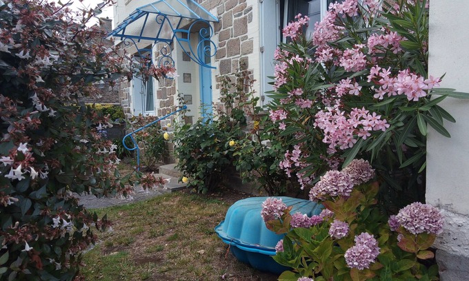 Parame Apartment | Ground floor of house (4/6 people) Saint Malo, 300 m beach of Paramé