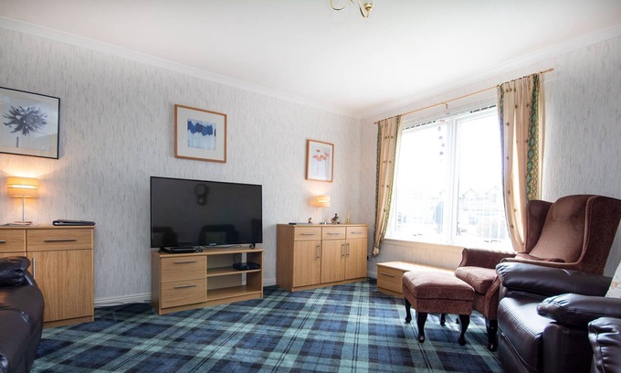 Pitlochry Apartment | Ground floor Pitlochry centre apartment