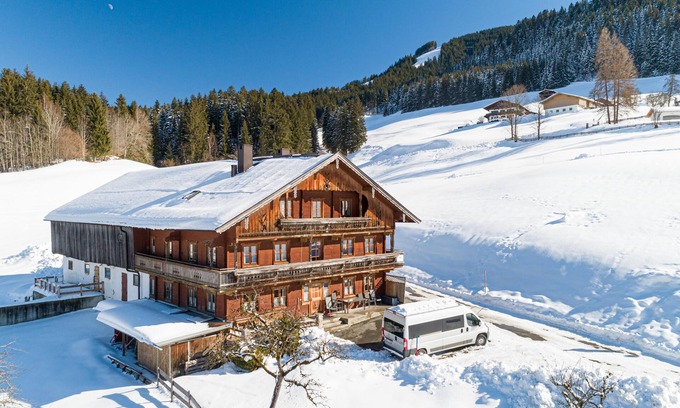 Brixen im Thale Ski Chalet | Group home for private use with ideal location