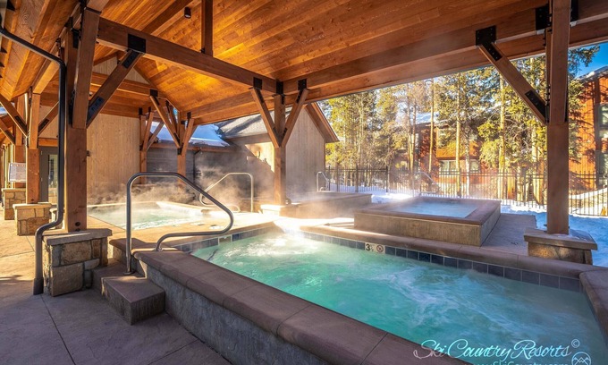 Peak 9 Condo | Group Retreat Amongst Breck's Splendor. Spacious unit excellent location TN21