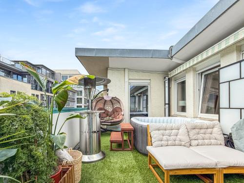 Rathaus Apartment | Gruppen-Penthouse Stuttgart Zentrum Whirlpool, Billard & Platz für 13