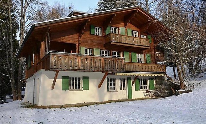 Zweisimmen Nr Gstaad Apartment | Gstaad Apartment Sleeps 7 WiFi