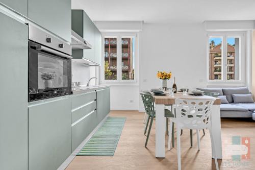 Precotto Apartment | GUA13 - Loreto - Large Apartment - Central