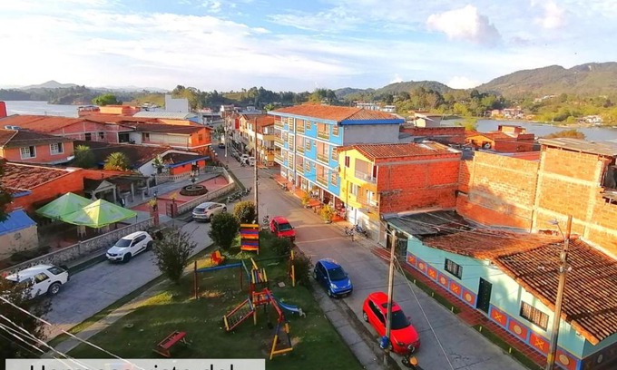 Guatape Apartment | Guatapé Apartamento vista al embalse