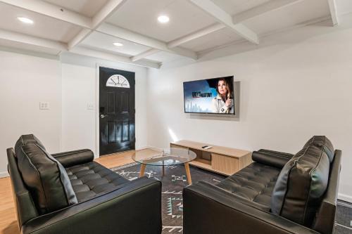 Chico House | Guest House, Accessible to Downtown, & Fast WiFi!