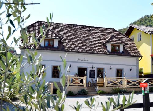 Olimje Hotel | Guest House Pod Grebenom