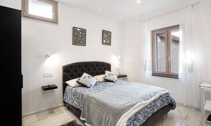 San Lazzaro House | Guest House 'Silvana's House' with Mountain View, Wi-Fi and Air Conditioning