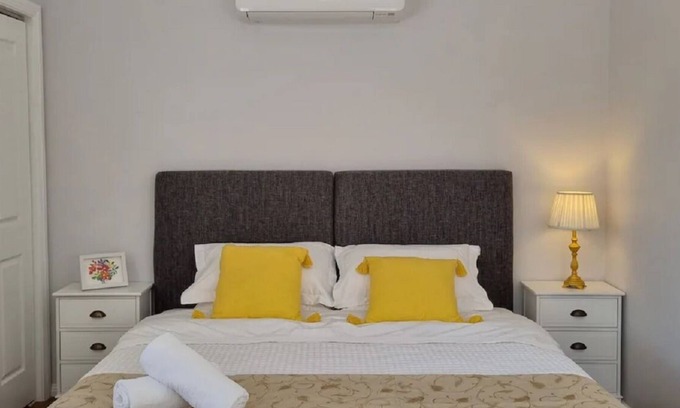 Glen Alpine House | Guest Studio in Glen Alpine, Campbelltown