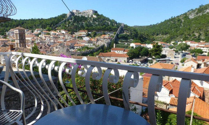 Hvar Old Town House | Guesthouse Bracanović