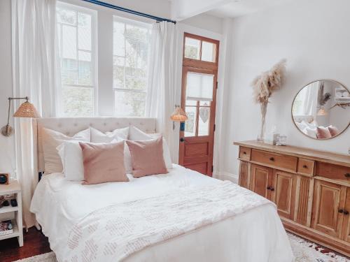 Mandeville House | Guesthouse on Girod