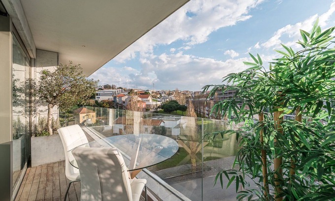 Canidelo Apartment | GuestReady - Classy retreat with river view