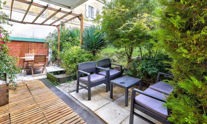 Langoiran Apartment | GuestReady - Incredible Garden Level Apartment in Langoiran