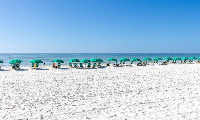 Fort Walton Beach Condo | Gulf Dunes 102 3 Bedroom Condo by RedAwning