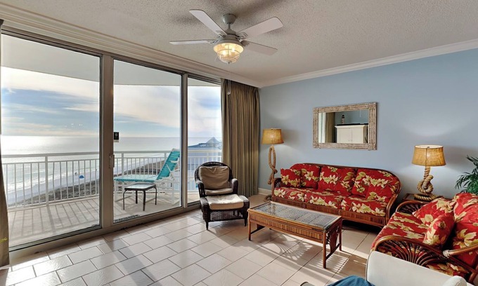 Navarre Beach Condo | Gulf-Front Navarre Beach Condo | Free Seasonal Beach Service & More!
