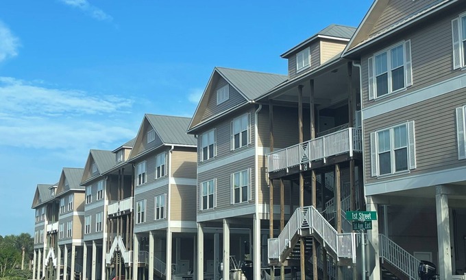 Horseshoe Beach Condo | Gulfside view condo in Horseshoe Beach for you and your family to enjoy!