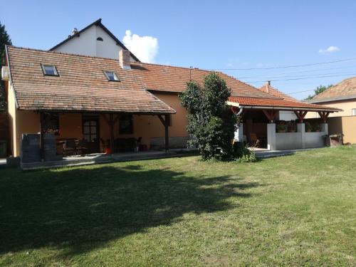 Bogacs Apartment | Guliba Vendégház