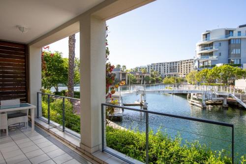 Victoria and Alfred Waterfront Apartment | Gulmarn 003