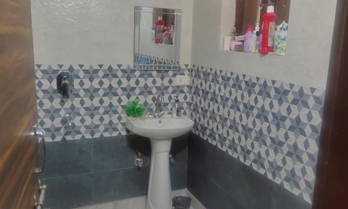 Udyog Vihar House | Gurgaon Properties