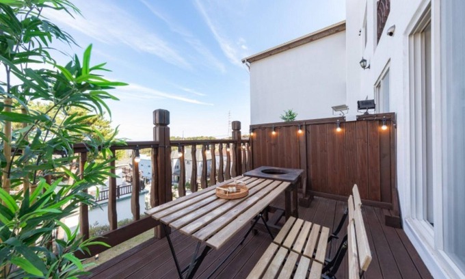 Gyeongju House | Gyeongju Insta SPA Pension