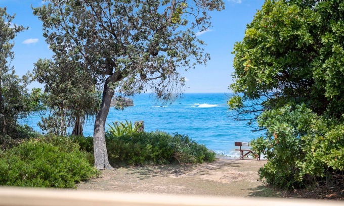 Korora House | Gypsea Stays - stunning beach right at your back door!