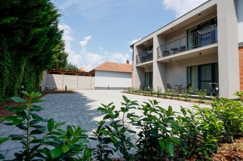 Gyula Apartment | Gyulai Várpark Apartman 2