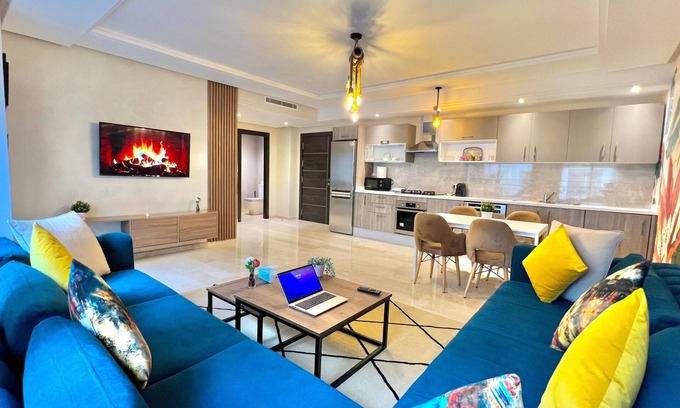 Casablanca City Center Apartment | Hébergement Central à Casablanca - Wifi, Clim, Near Mosquée Hassan II