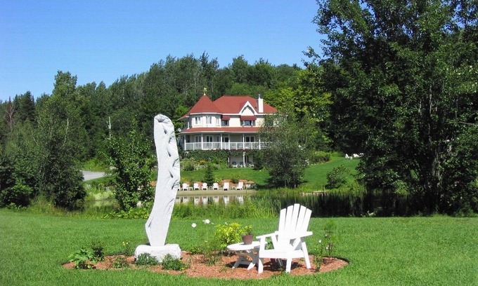 Notre-Dame-de-Lourdes Ski Chalet | Hôtel à la maison - Le Louis Philippe II