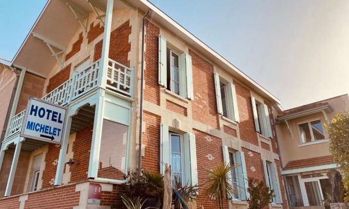 Soulac-sur-Mer Hotel | Hôtel Michelet Plage