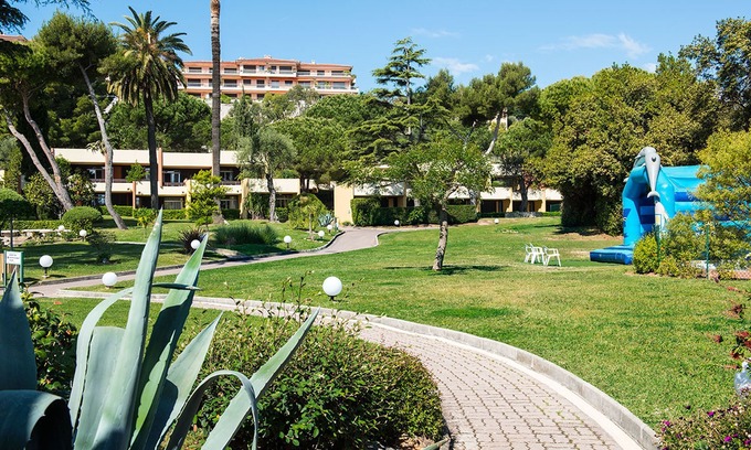 Saint-Jean-Cap-Ferrat Hotel | Hôtel Vacances Bleues Delcloy