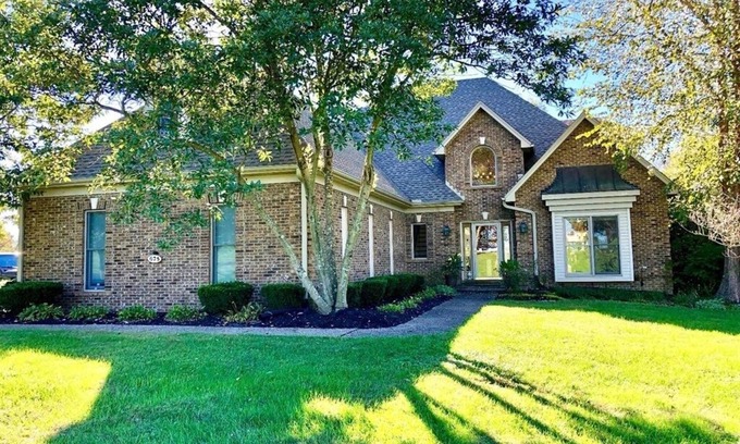 Frankfort House | H-DERBY, Keeneland, Bourbon or Family Gathering!