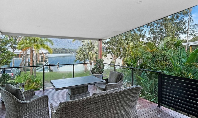 North Haven Apartment | H2O Holiday Apartments - Unit 12