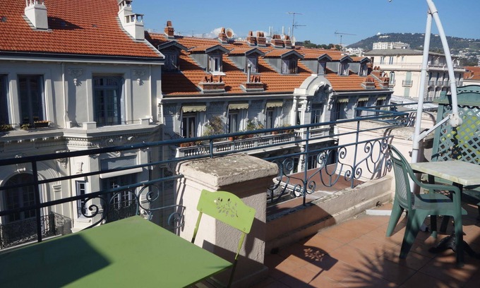 Jean-Medecin Hotel | H33 Hôtel