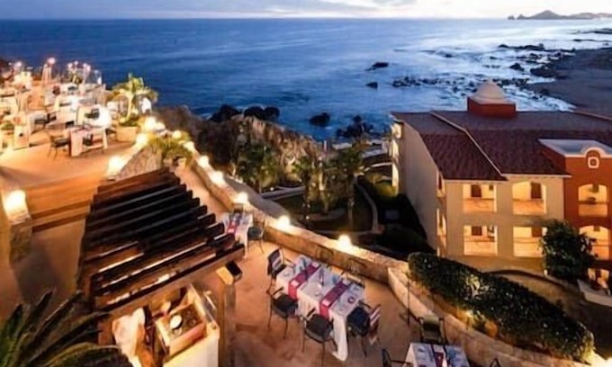 Cabo San Lucas Hotel | Hacienda Encantada 2 bedroom/full kitchen/balcony