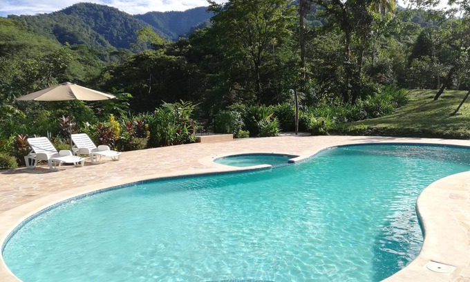 Parrita House | Hacienda Mil Bellezas - nBungalow on Private 40ha Jungle Reserve